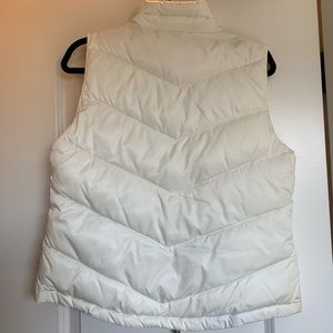 White/cream puffer vest